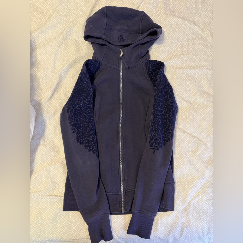 Lululemon | Full Zip Scuba - Picture 4 of 6